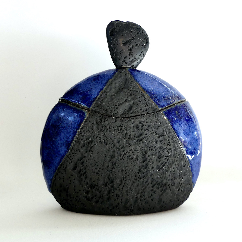 Céramique boite sculptée flacon "Volcan Bleu"